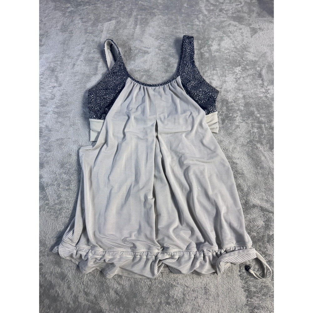 Lululemon No Limits Tank Top Built In Bra Striped Gray Floral Navy Blue Size 8